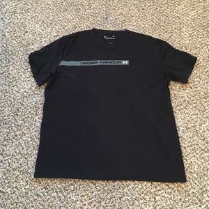 Men’s Under Armour Shirt (Size L)